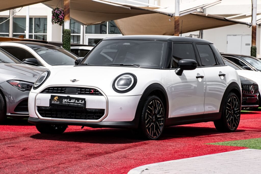 MINI COOPER S 2025 low mileage